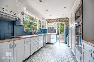 Photo 21- click for photo gallery